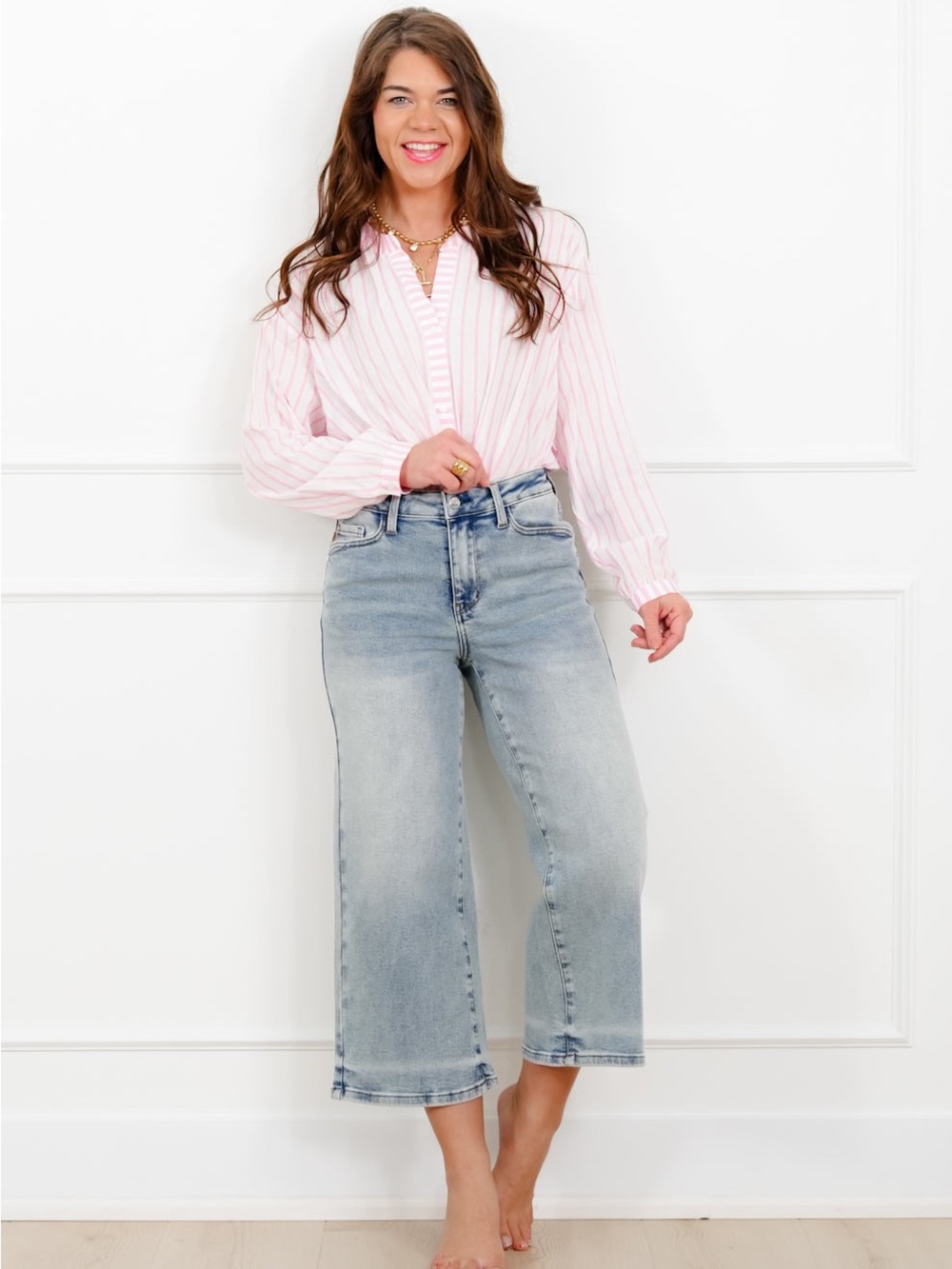 Judy Blue Los Angeles Wide Crop Jeans in Light Blue - Picture 1 of 11